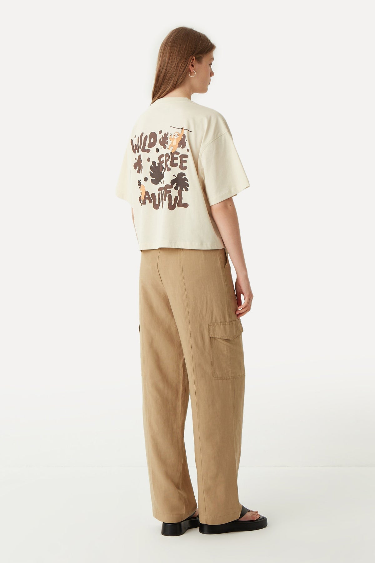 Wild Free Beautiful Oversize Crop T-Shirt - Beige
