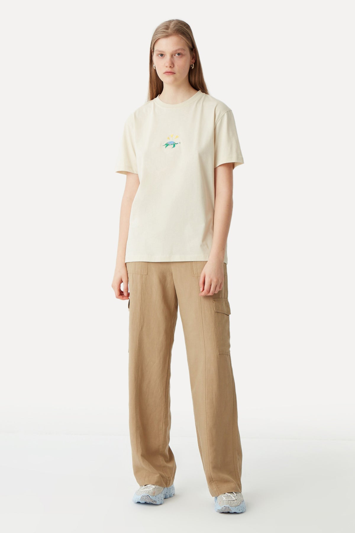 Green Sea Turtle T-shirt - Parchment Beige