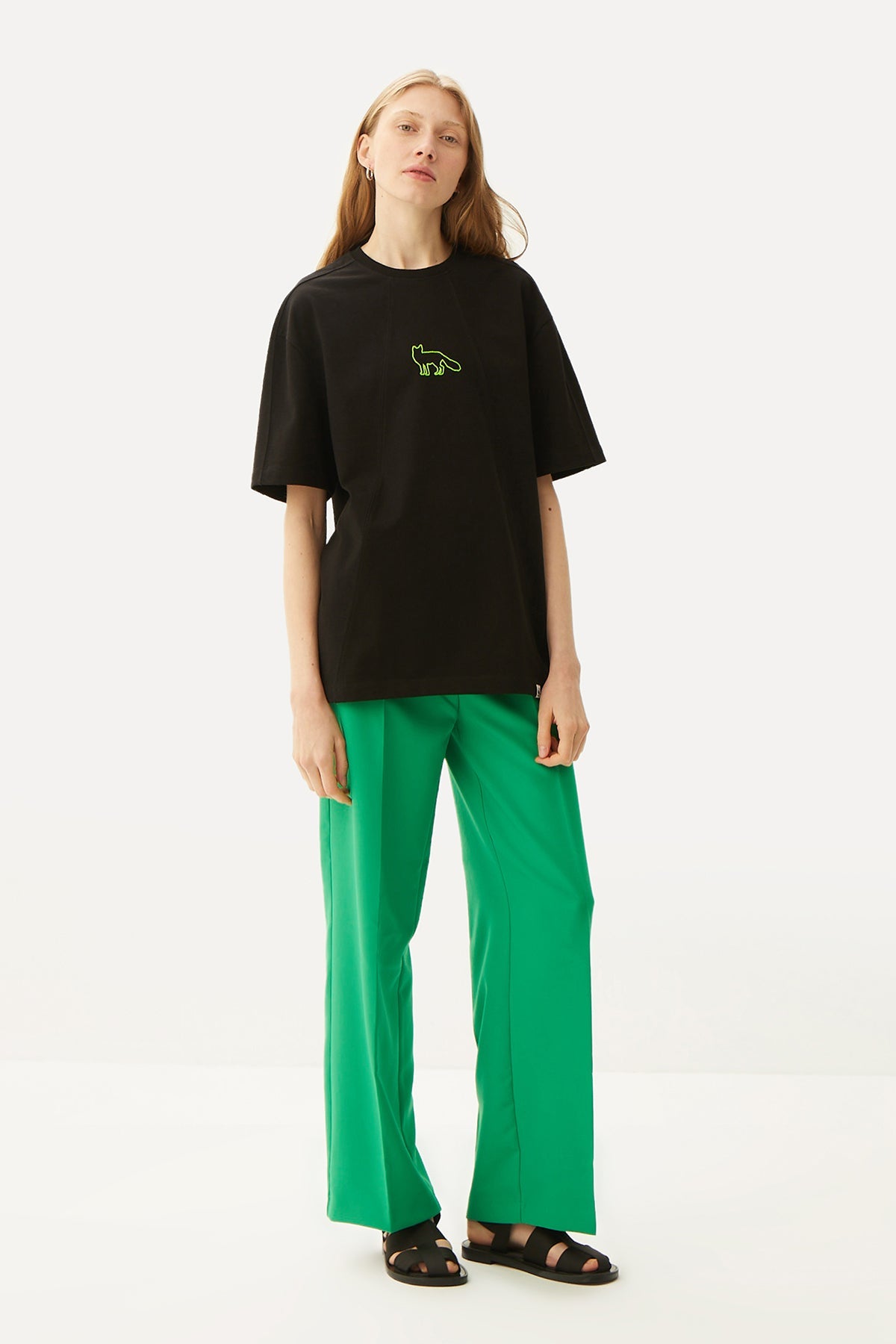 Red Fox Oversize Premium T-Shirt - Black