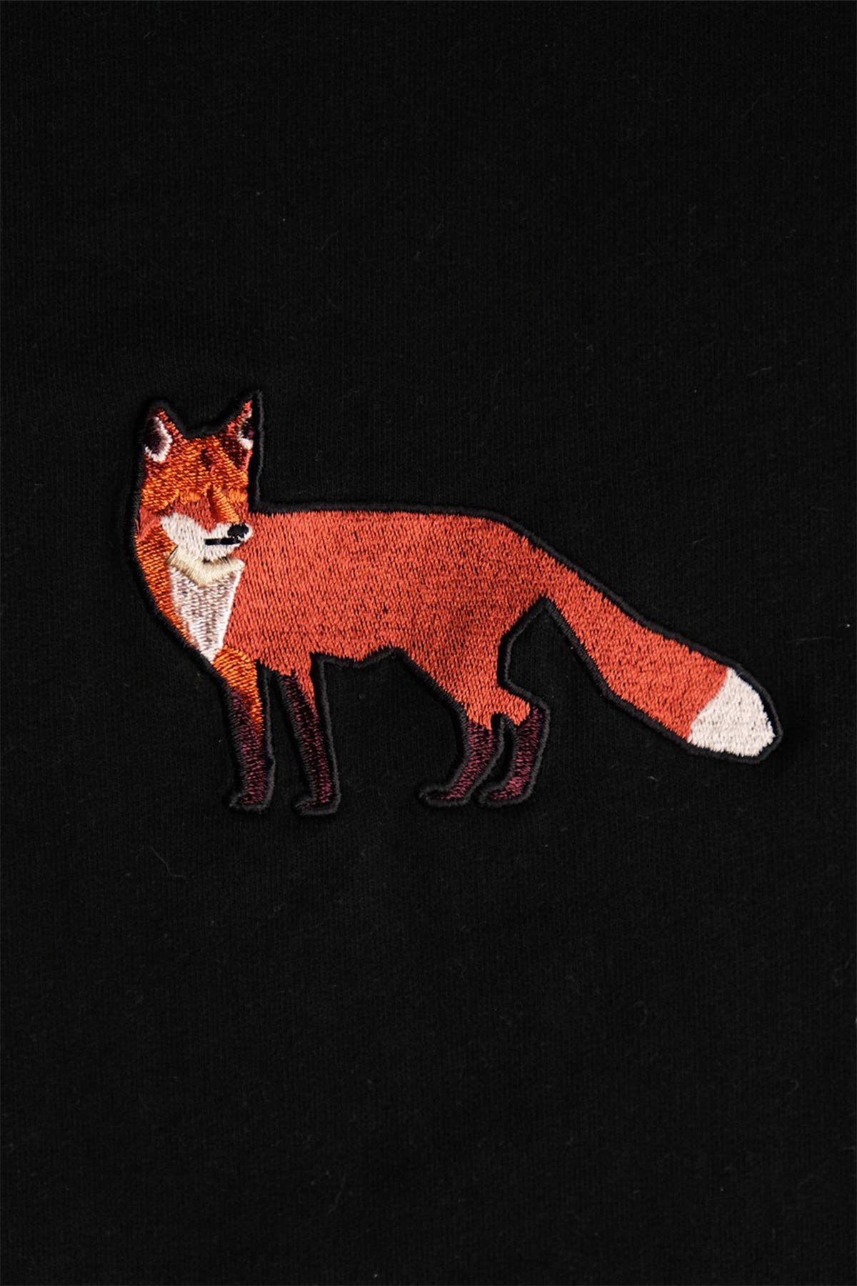 Red Fox T-Shirt - Black