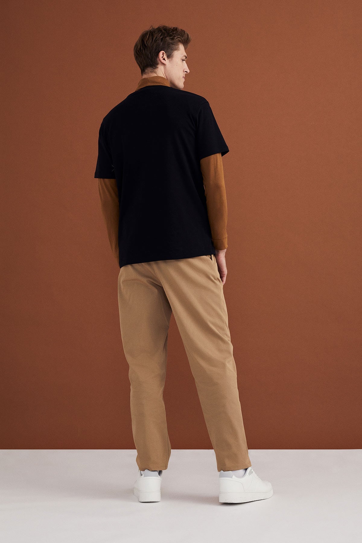 Red Fox T-Shirt - Black