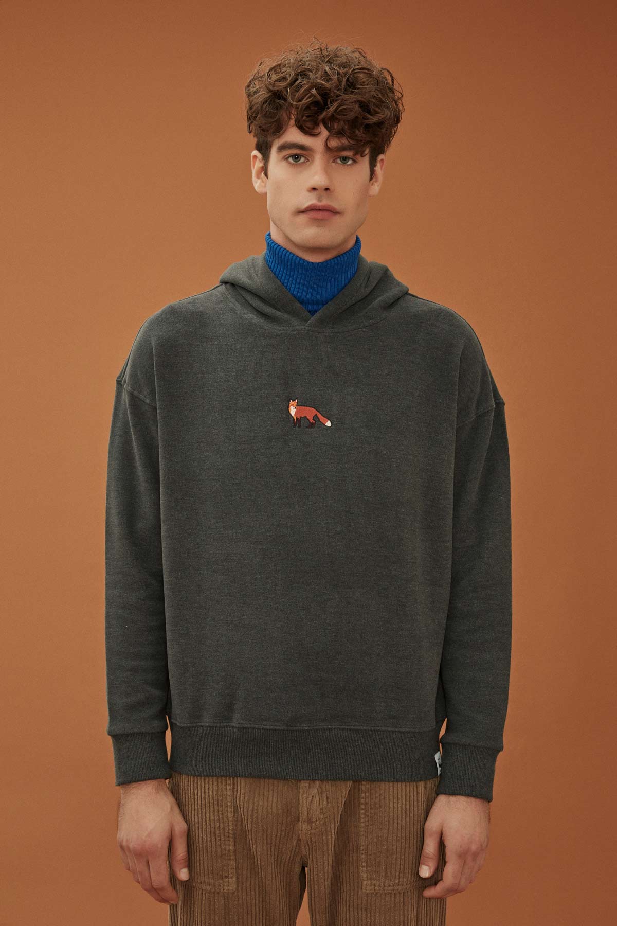 Red Fox Hoodie - Anthracite