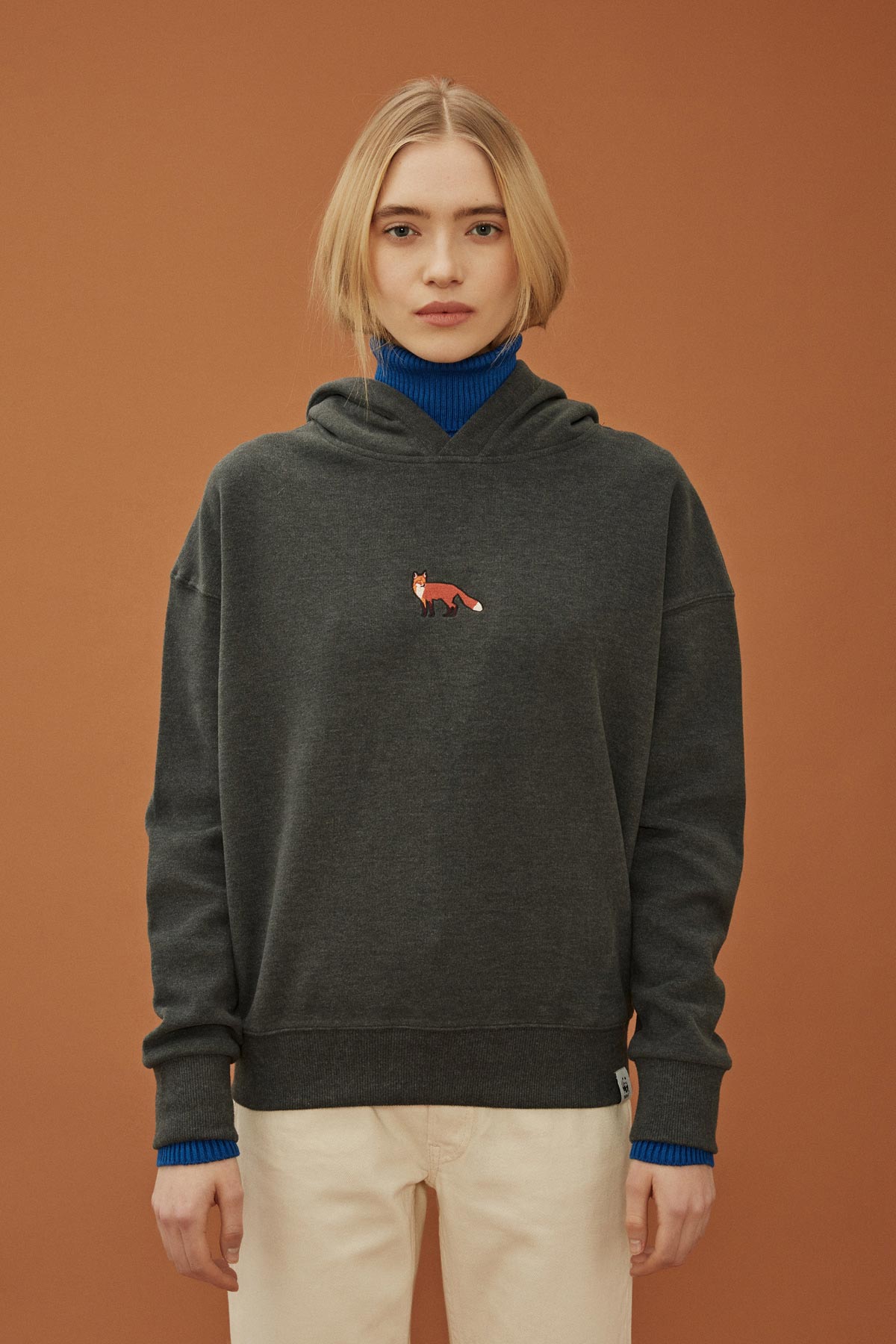 Red Fox Hoodie - Anthracite