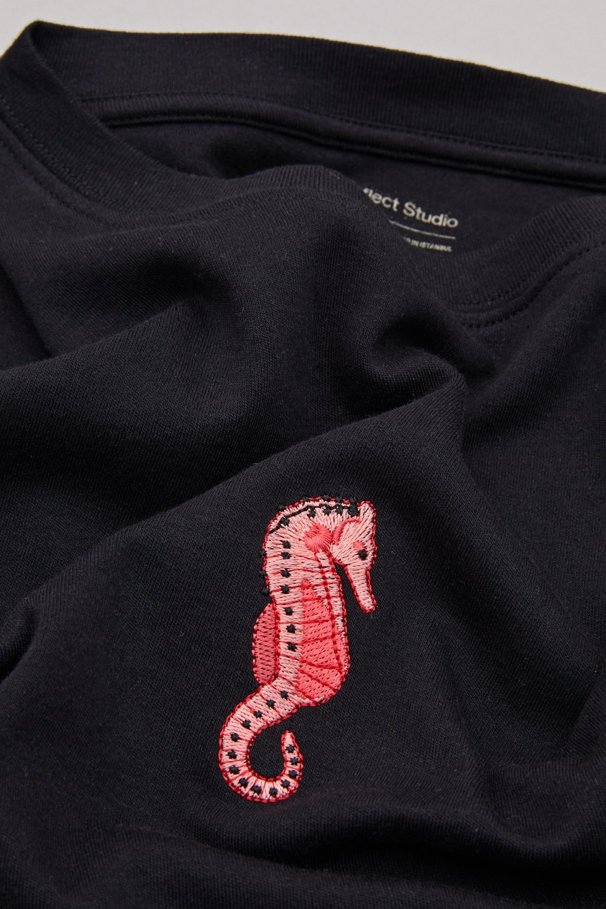 Seahorse T-Shirt - Black