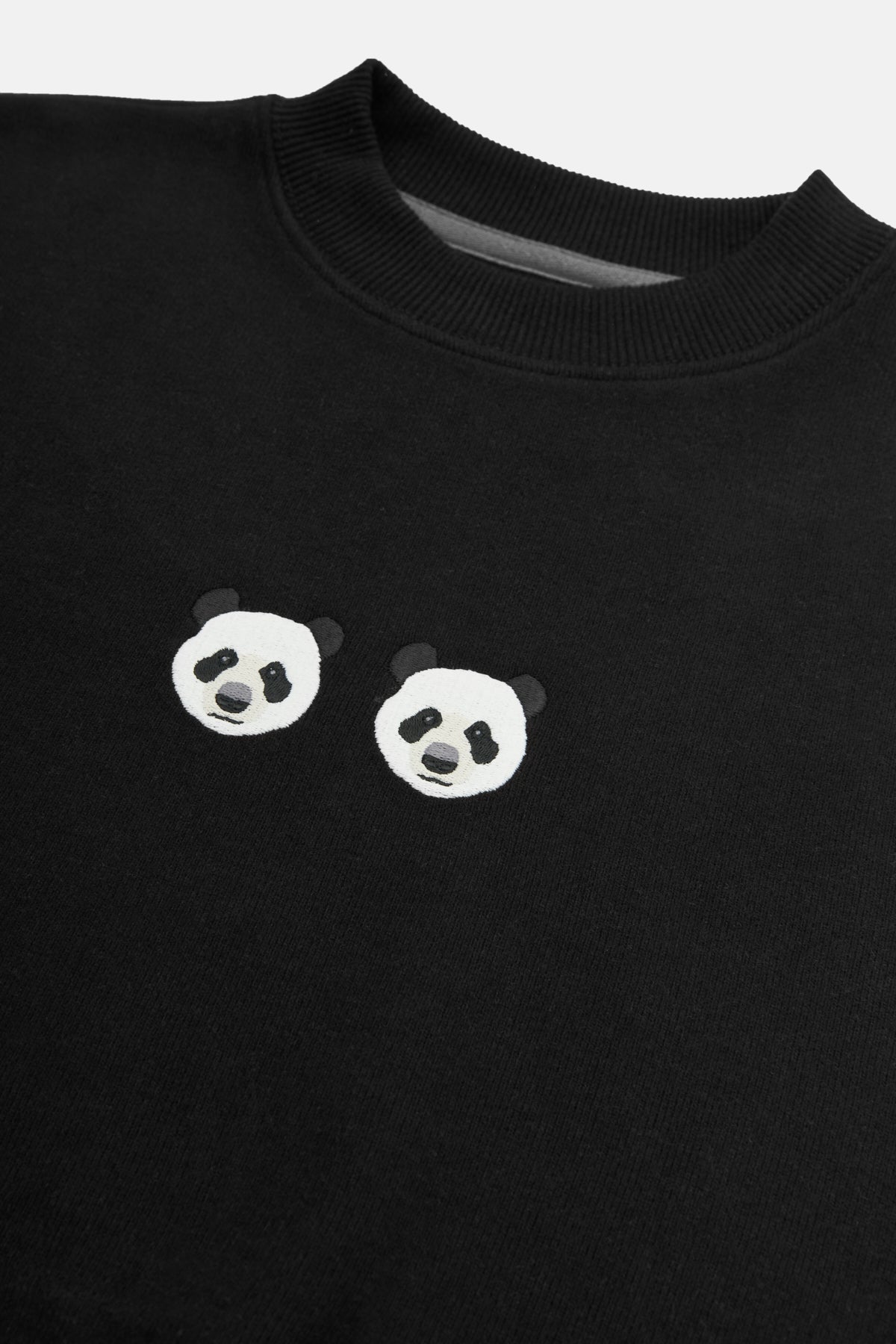 Chi&Chi Crop Sweatshirt - Black